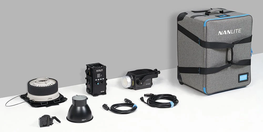 Forza 300B II KIT with FL-20G Fresnel & Trolley Case