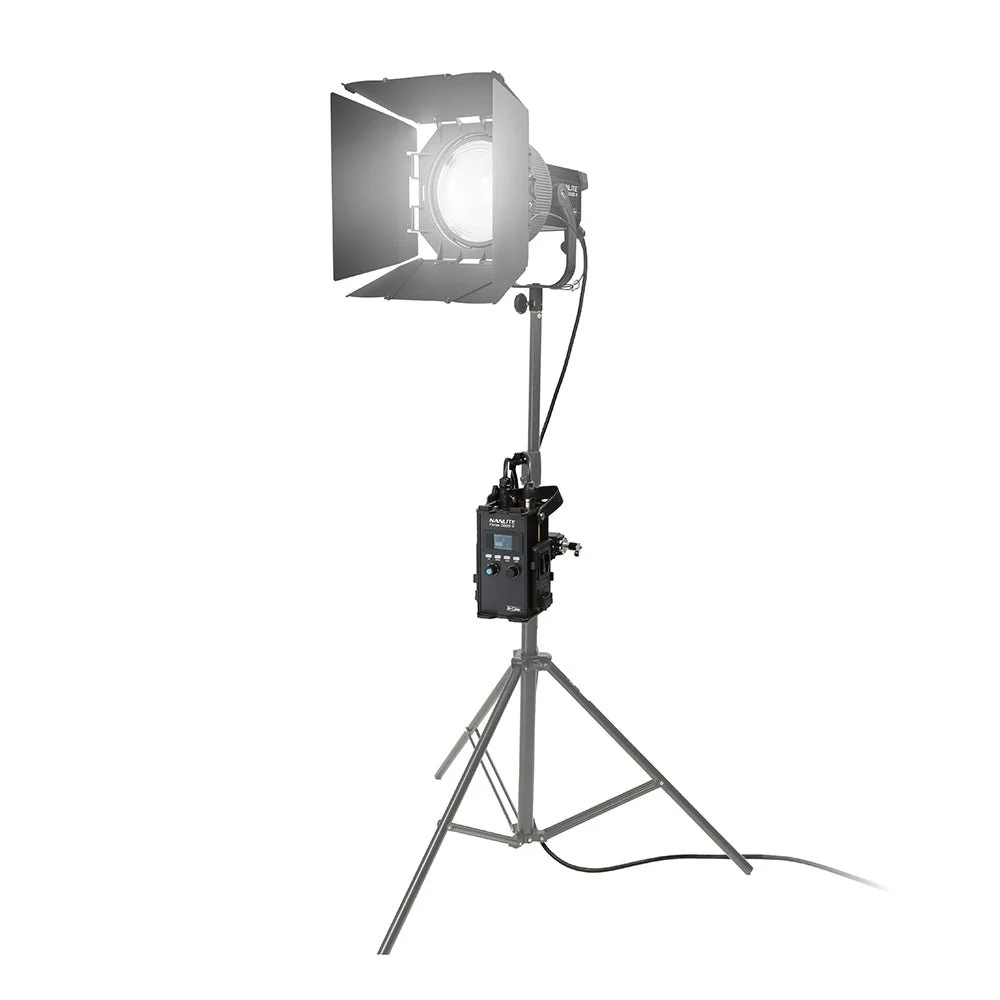 Forza 300B II KIT with FL-20G Fresnel & Trolley Case - Image 2